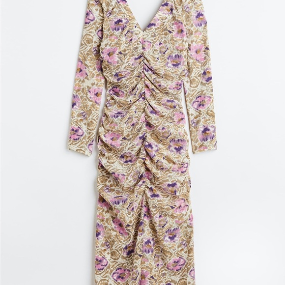 H&M Dresses & Skirts - H&M Floral Ruched Long Sleeve Dress
NWOT